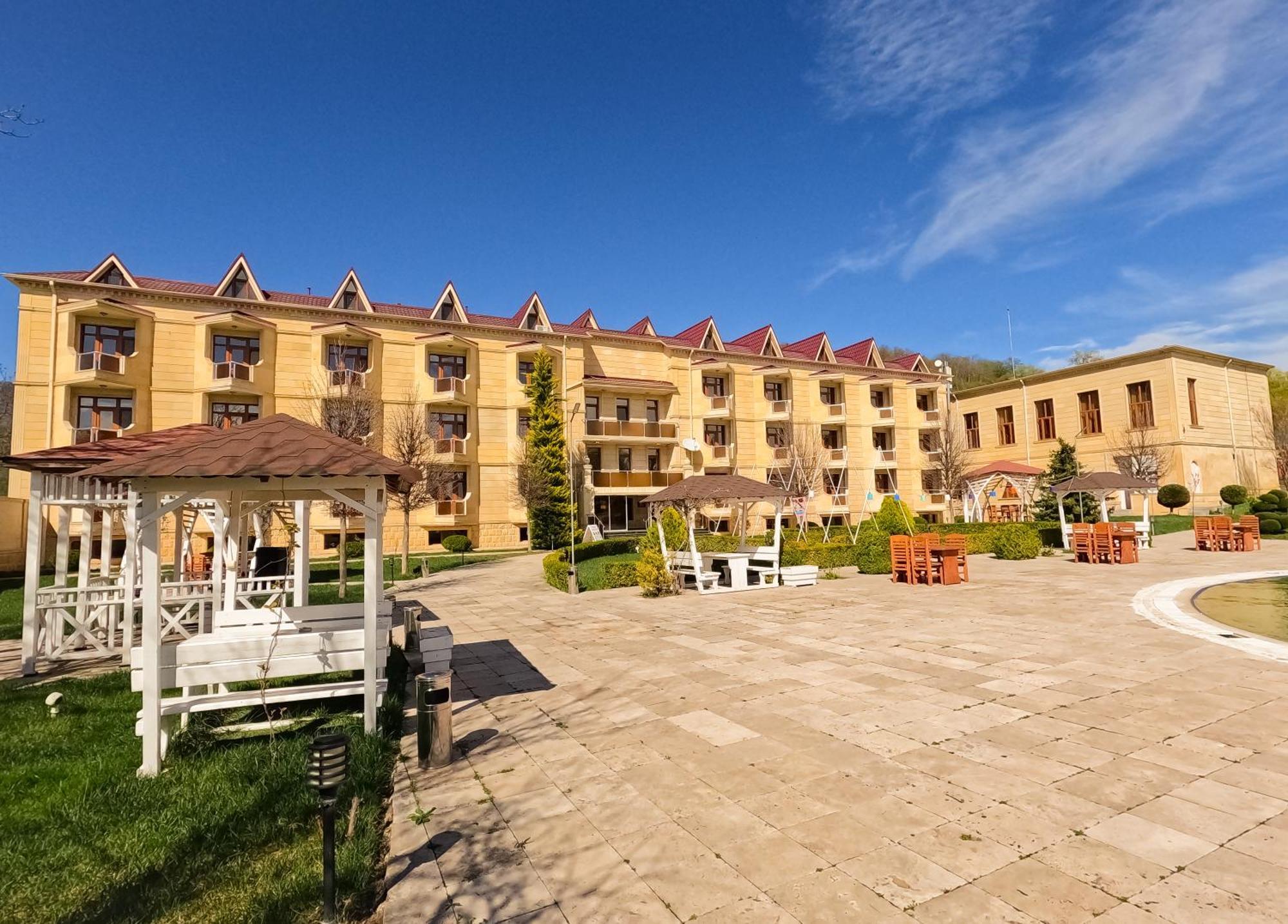 Gabala Yeddi Gozel Hotel Exterior foto
